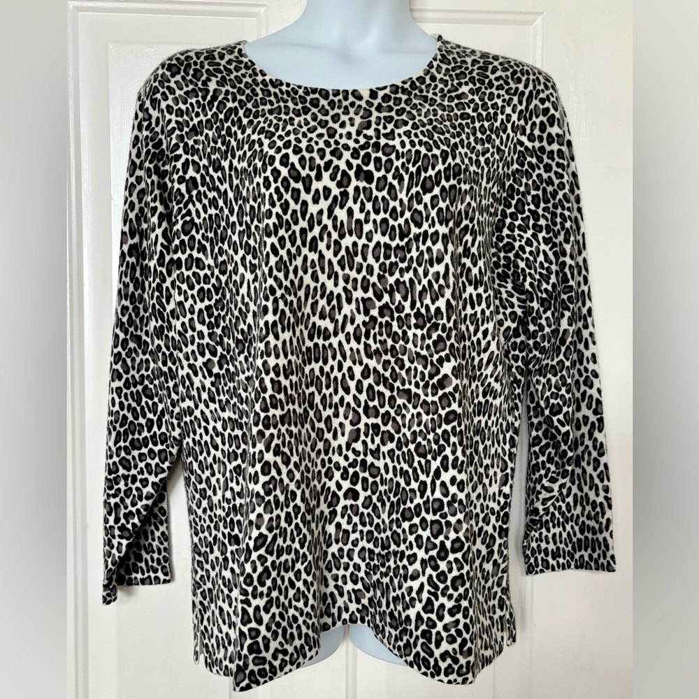 Susan Graver Black and White Animal Print Top 2X